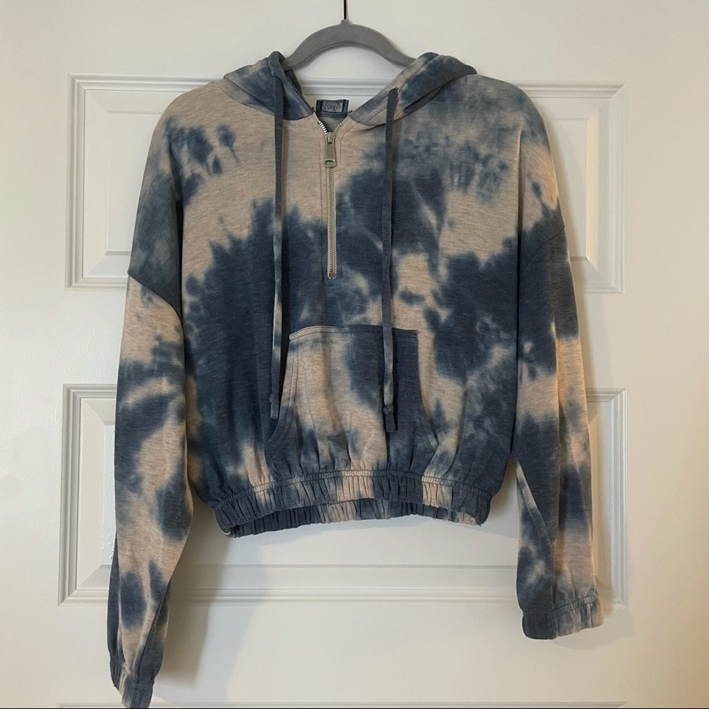 NEELY Blue Tie Dye Sweatsuit TOP AND BOTTOMS